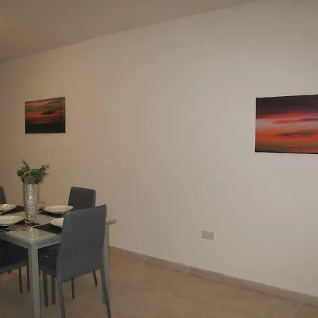 Let Me Host - Rue D'argens