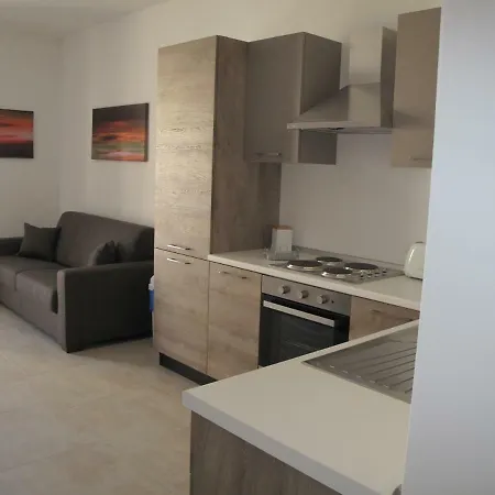 Let Me Host - Rue D'argens アパート *