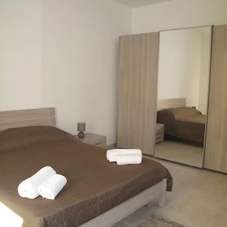 Let Me Host - Rue D'argens * Gzira