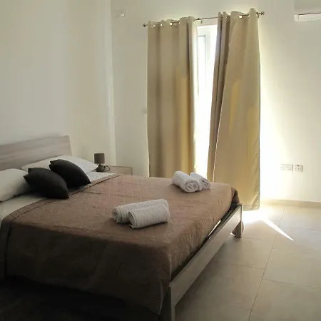 Apartmán Let Me Host - Rue D'argens Gzira