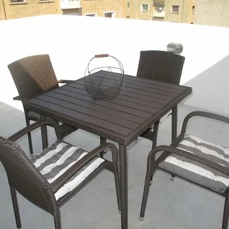 Apartmán Let Me Host - Rue D'argens Gzira