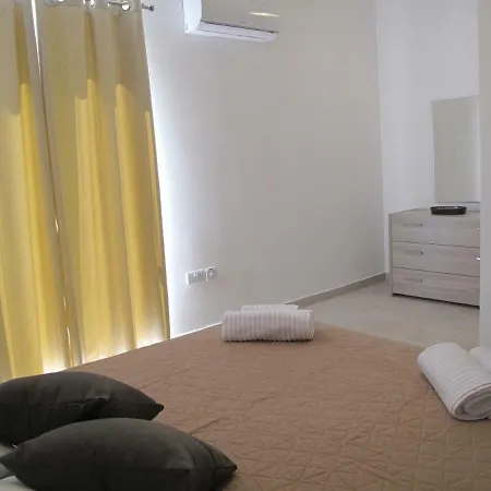 Let Me Host - Rue D'argens Gzira